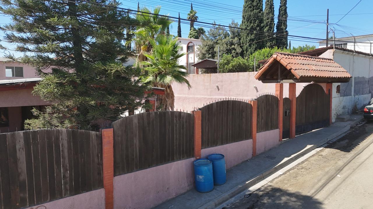 Casa Tecate: Fachada — estado original